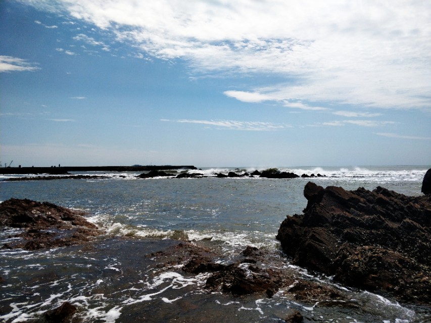 青岛市哪里的沙滩大一些,青岛最有名的沙滩是哪里