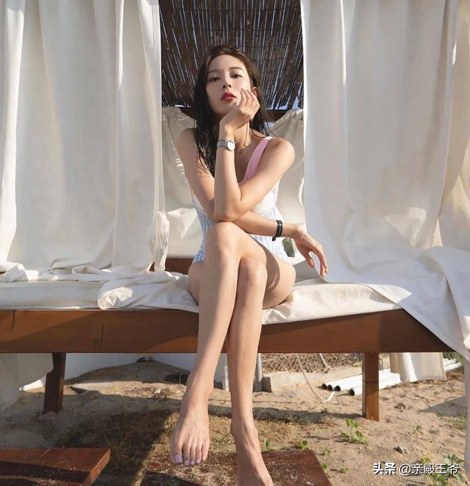 “韩国张钧甯”比基尼照爆红全网，成新任整容模板