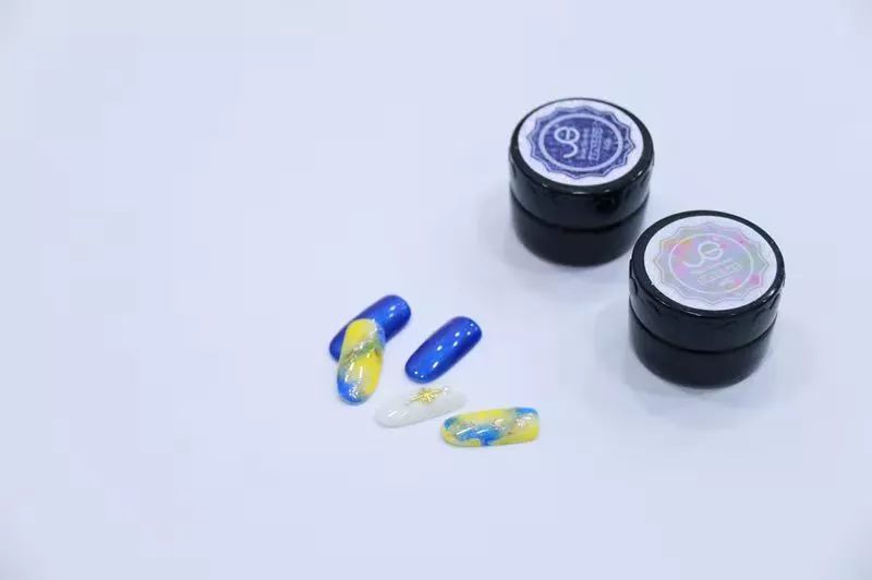 美甲师学一个月能赚多少钱,美甲师能怎么多赚一点钱