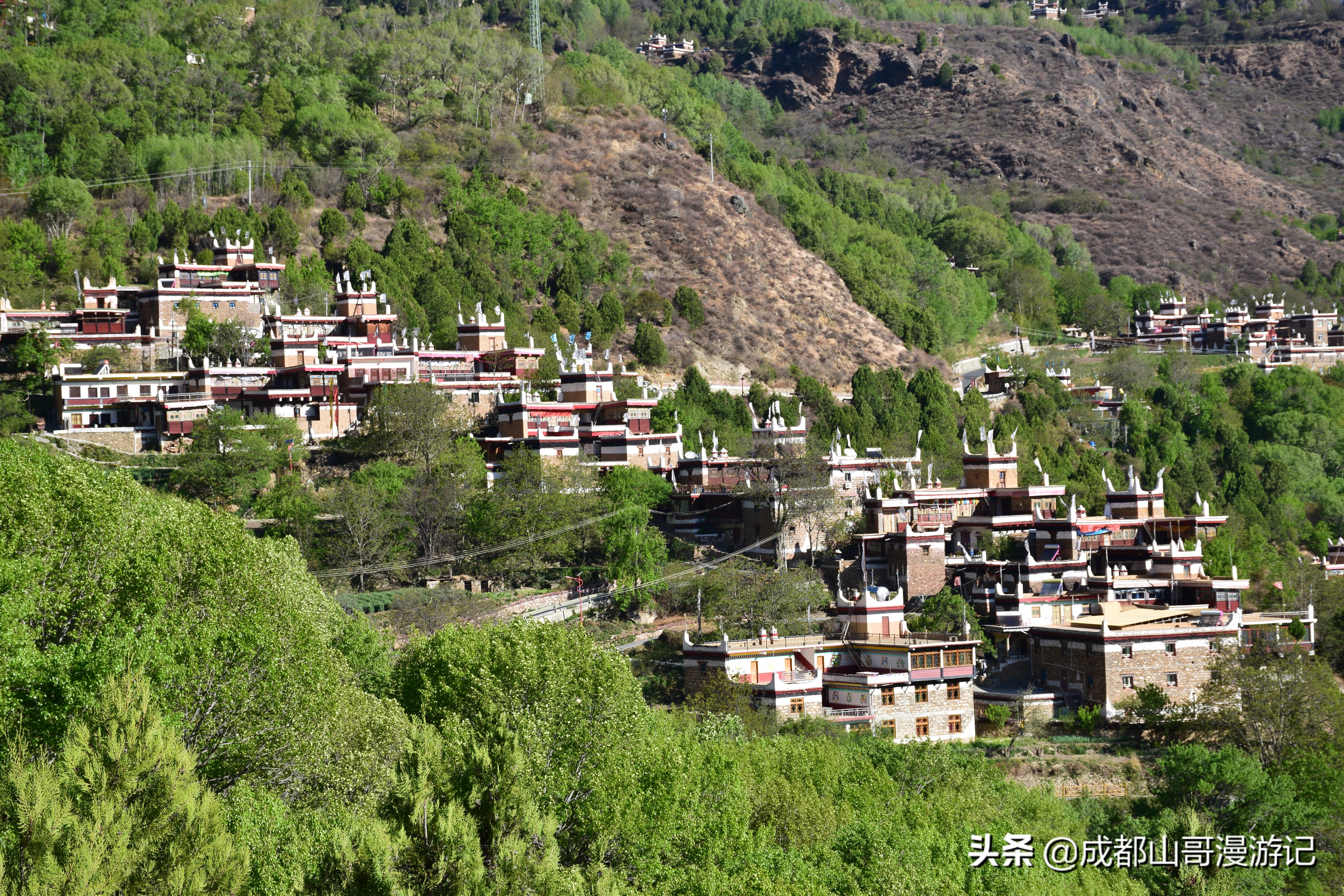 丹巴甲居藏寨最佳旅游季节,丹巴甲居藏寨玩几天