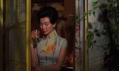 她是那个最会拍女人电影的王家卫的最新的王氏女郎