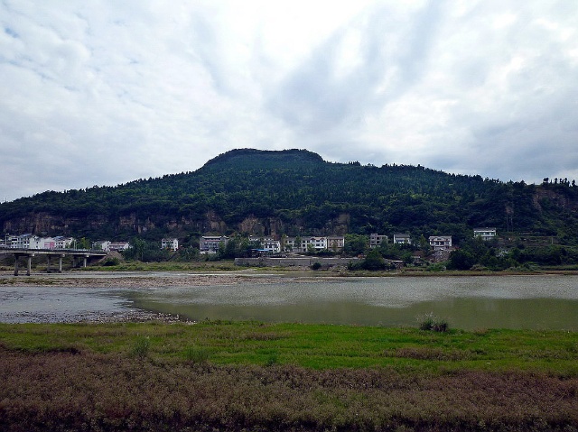 分享老照片，带你走进十年前的宝轮，还是那样的美