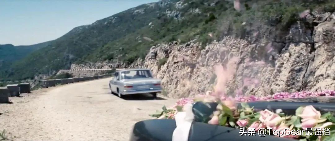 007座驾阿斯顿马丁电影片段,007座驾路特斯