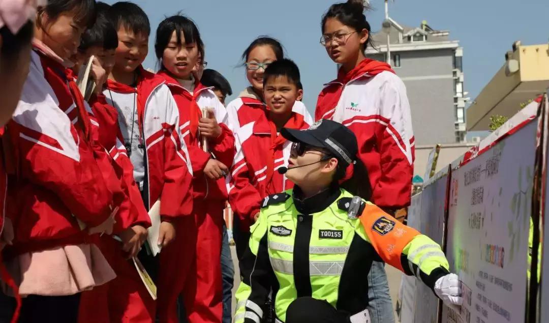 盐城gai上的斜杠男青年,盐城gai网红