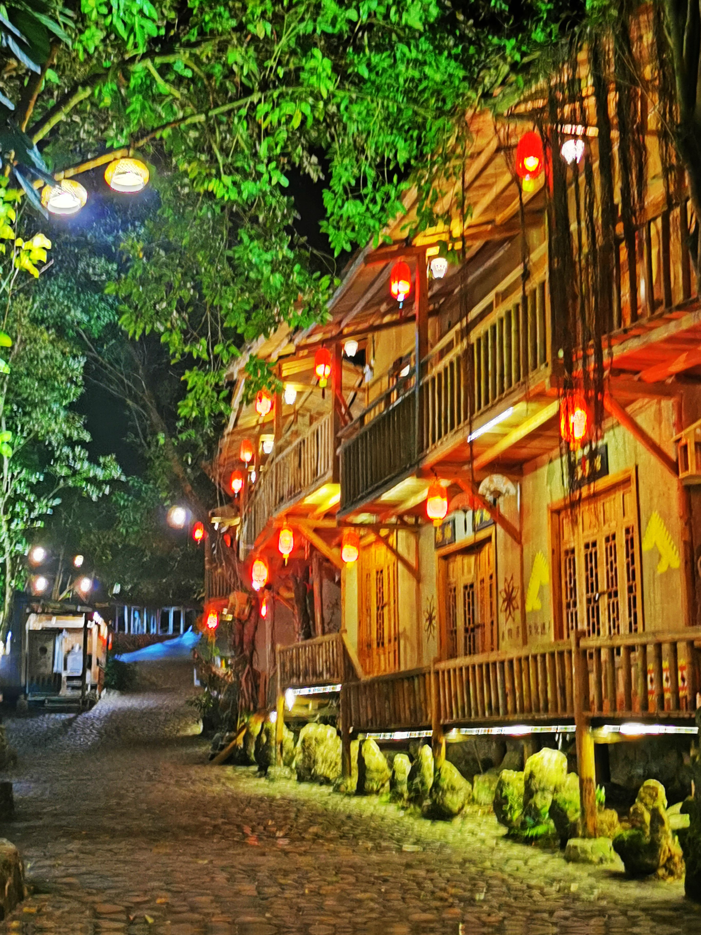 英德天门沟九州驿站套餐,英德九州驿站树上温泉