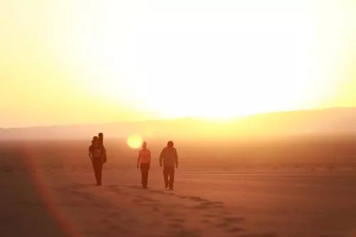 是时候与过去告别了：如何才能治愈儿童心理创伤