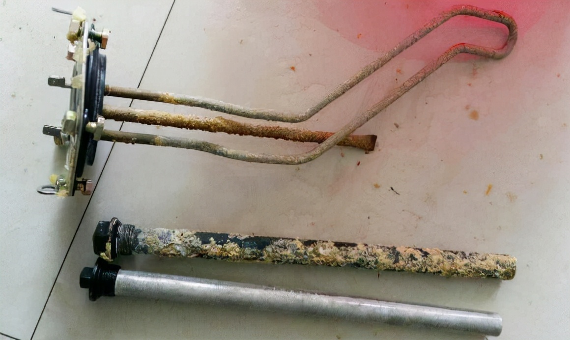 速热式电热水器安全检测,热水器加热棒拆卸容易漏电吗