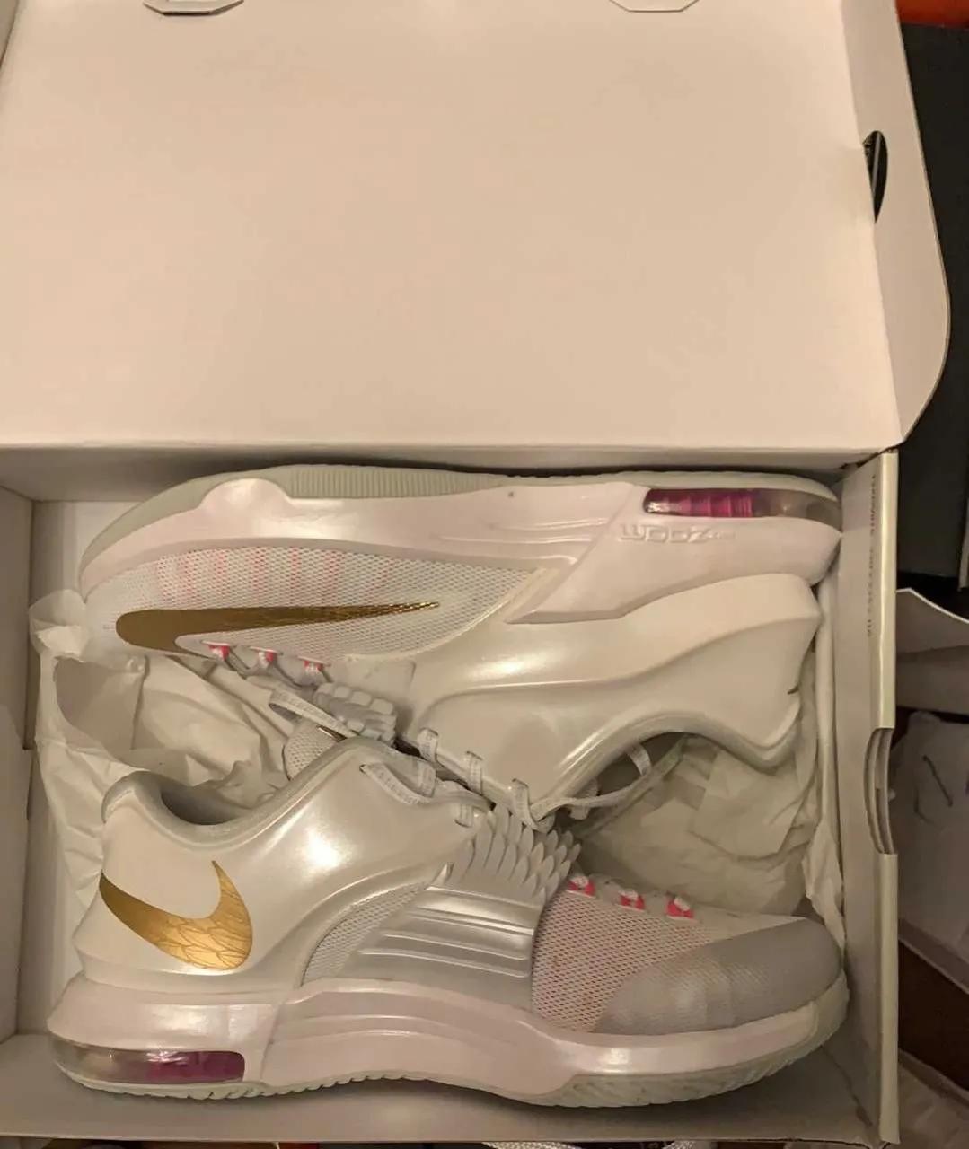 吹水鸭先知|羡慕有个玩鞋的姐姐，因为她会送适合的鞋给我