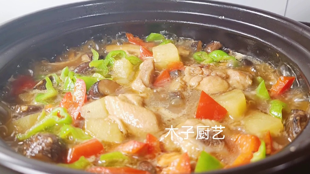 大厨教你做黄焖鸡不用下馆子,大厨教你做黄焖鸡学会不用下馆子