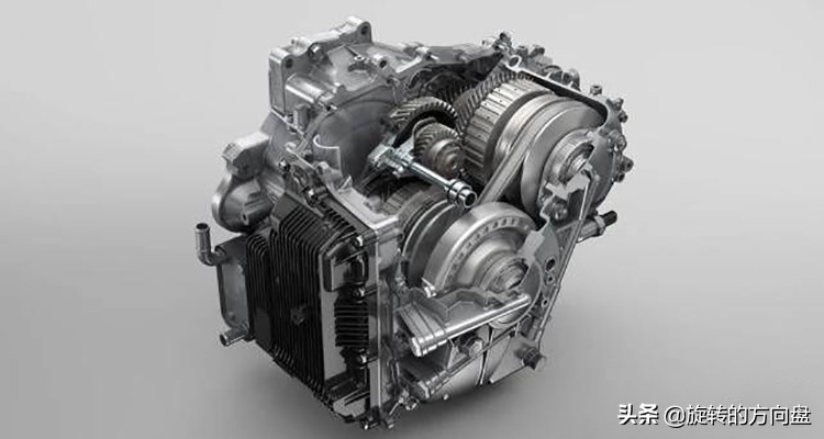 rav4荣放2024款对比crv,2.0rav4和1.5tcrv哪个省油