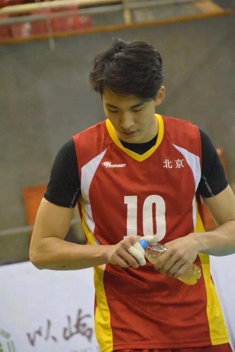 摘金夺银！太原这所学校的排球厉害了！