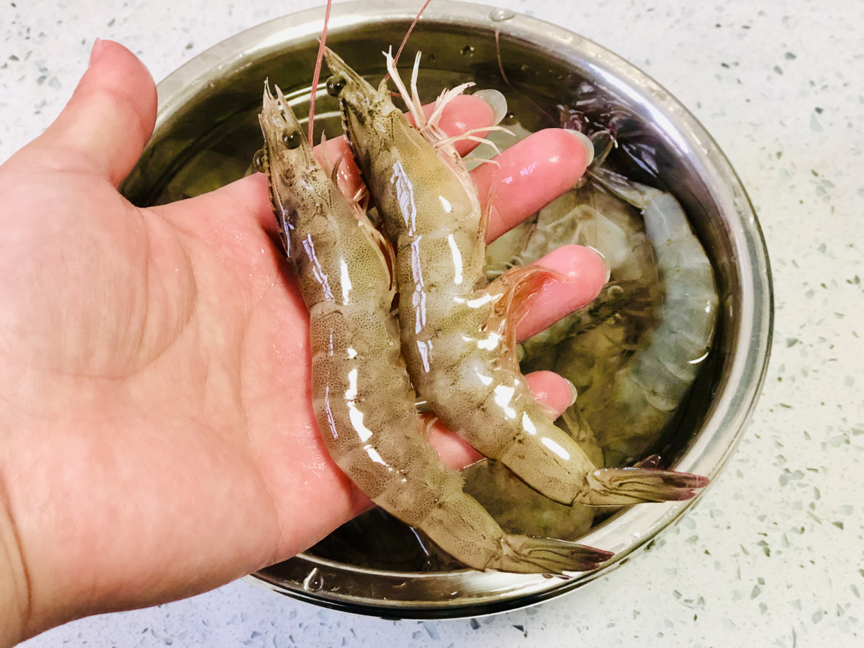 白水虾热水下锅还是冷水下锅,白水虾直接冷水下锅煮就可以了吗