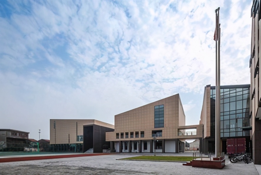 重庆哪所学校环境最好,重庆环境最差的学校