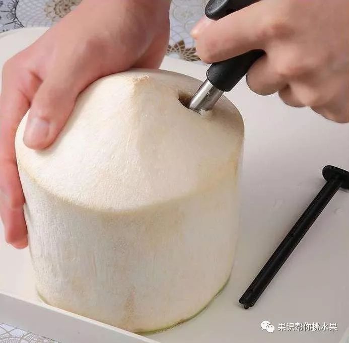 怎样区分椰子水的真假,如何分辨椰子水是否变质