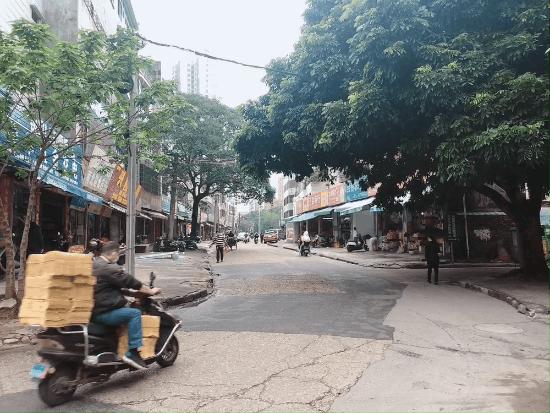 海南路老居民：我在这住了二、三十年，终于要等到海南路打通了