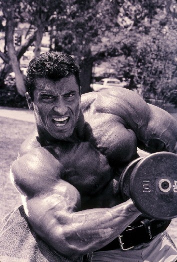 米洛斯练哭鹿晨辉箭步蹲,米洛斯练哭鹿晨辉全集