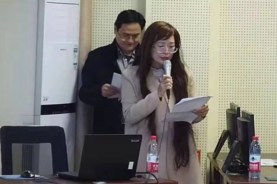 河南省腔镜疝修补学组中原行规范化疝修补巡讲信阳站活动举行