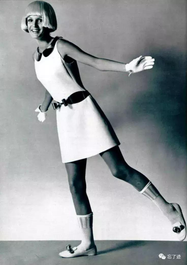 太空时代服装图片,太空科学实验服