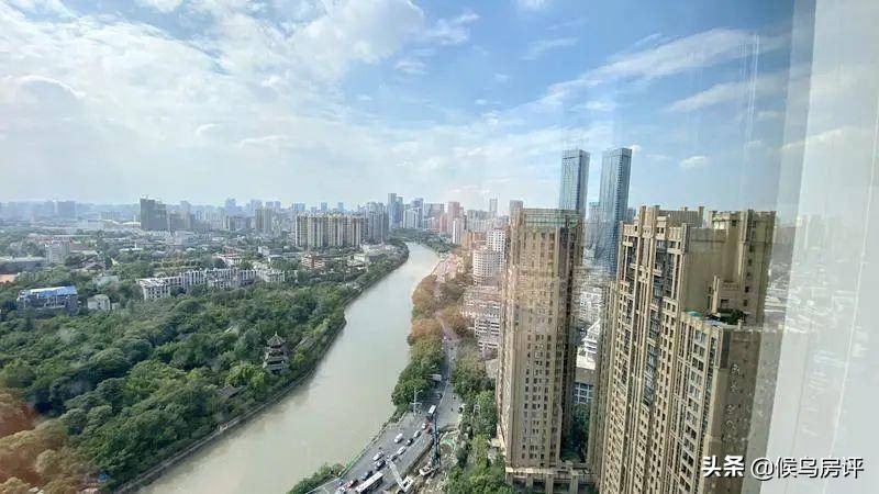 1000万可以买到什么豪车,1000万可以买到怎样的别墅