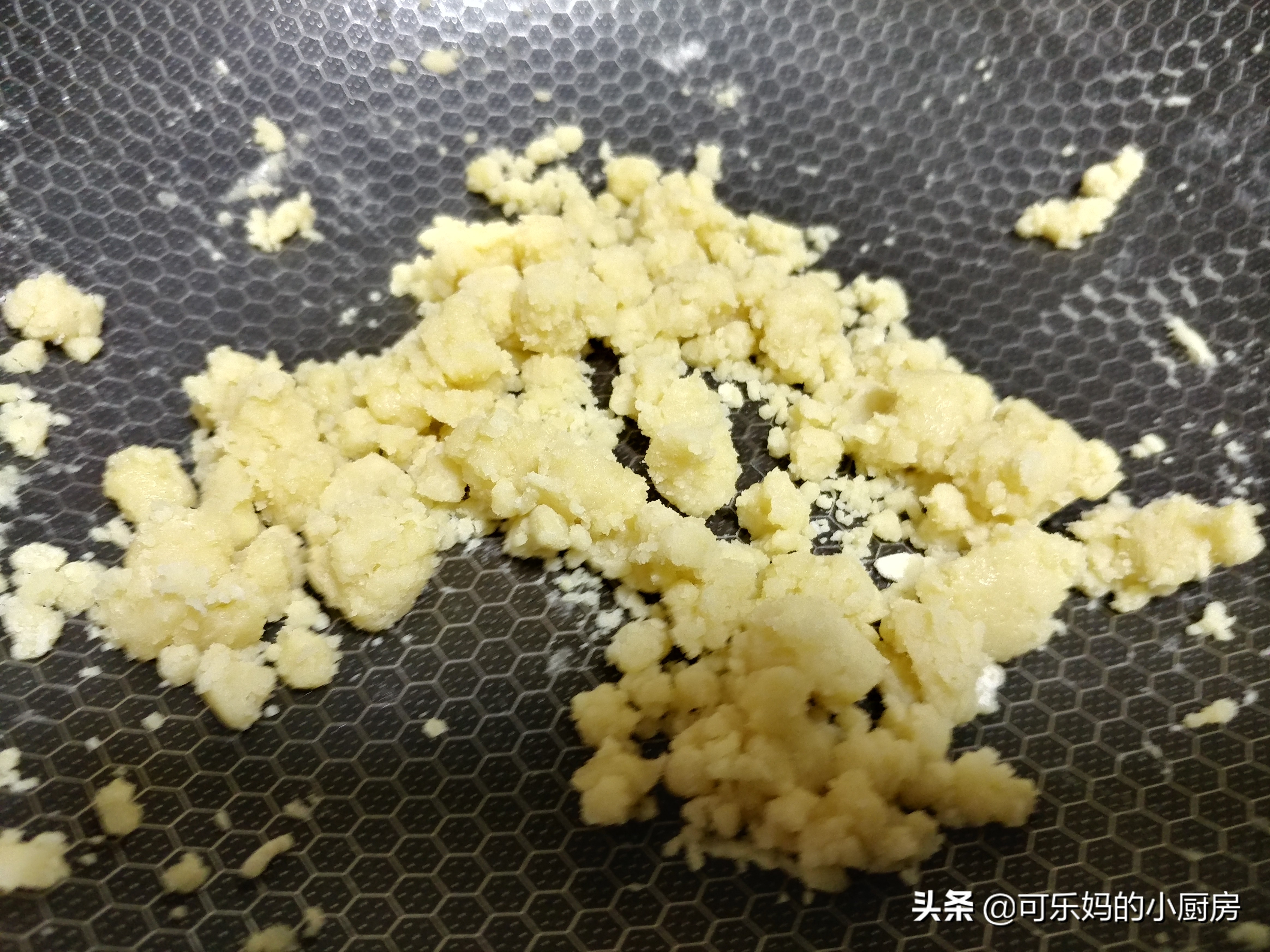 千层中式酥皮点心制作视频,蛋挞皮做绿豆酥饼