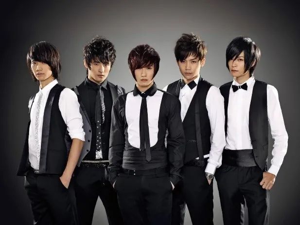 天天向上所有主持人以及离开原因,天天向上天天兄弟集体哭哪期