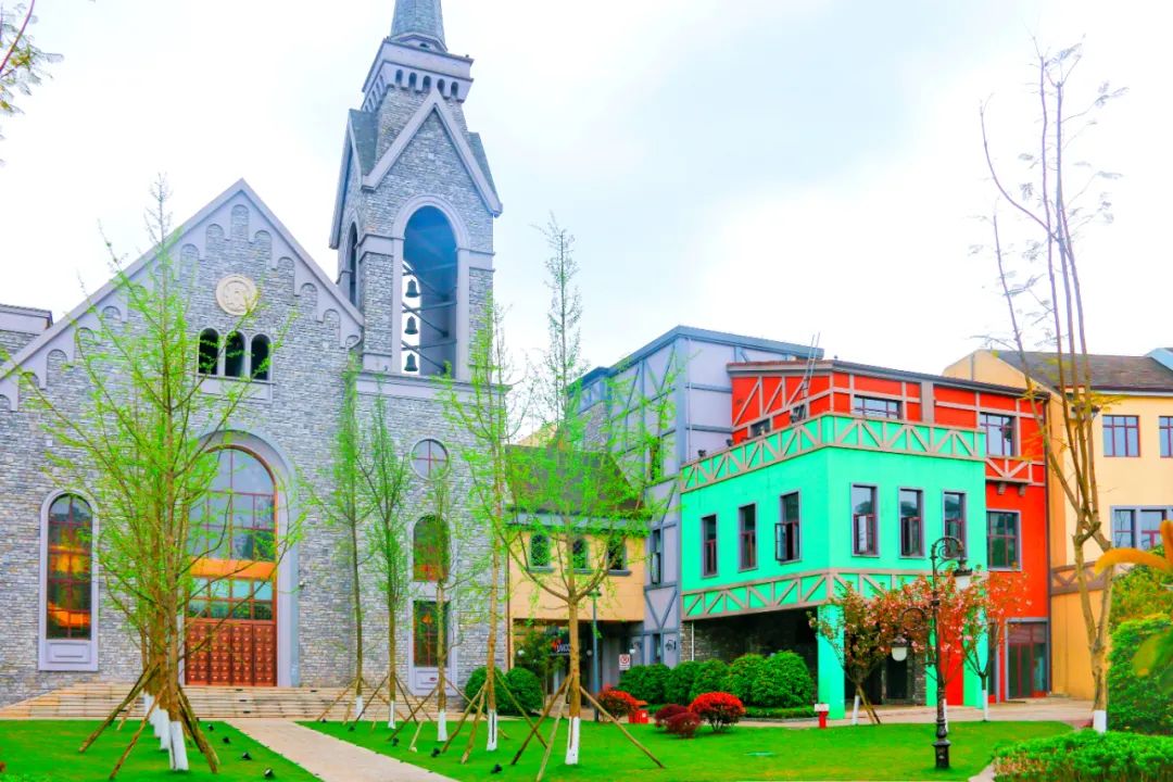 璇棷绔ヨ瘽灏忛晣,璇棷绔ヨ瘽涓栫晫