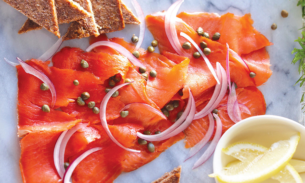 生吃三文鱼腥不腥,三文鱼怎样吃更好吃更简单