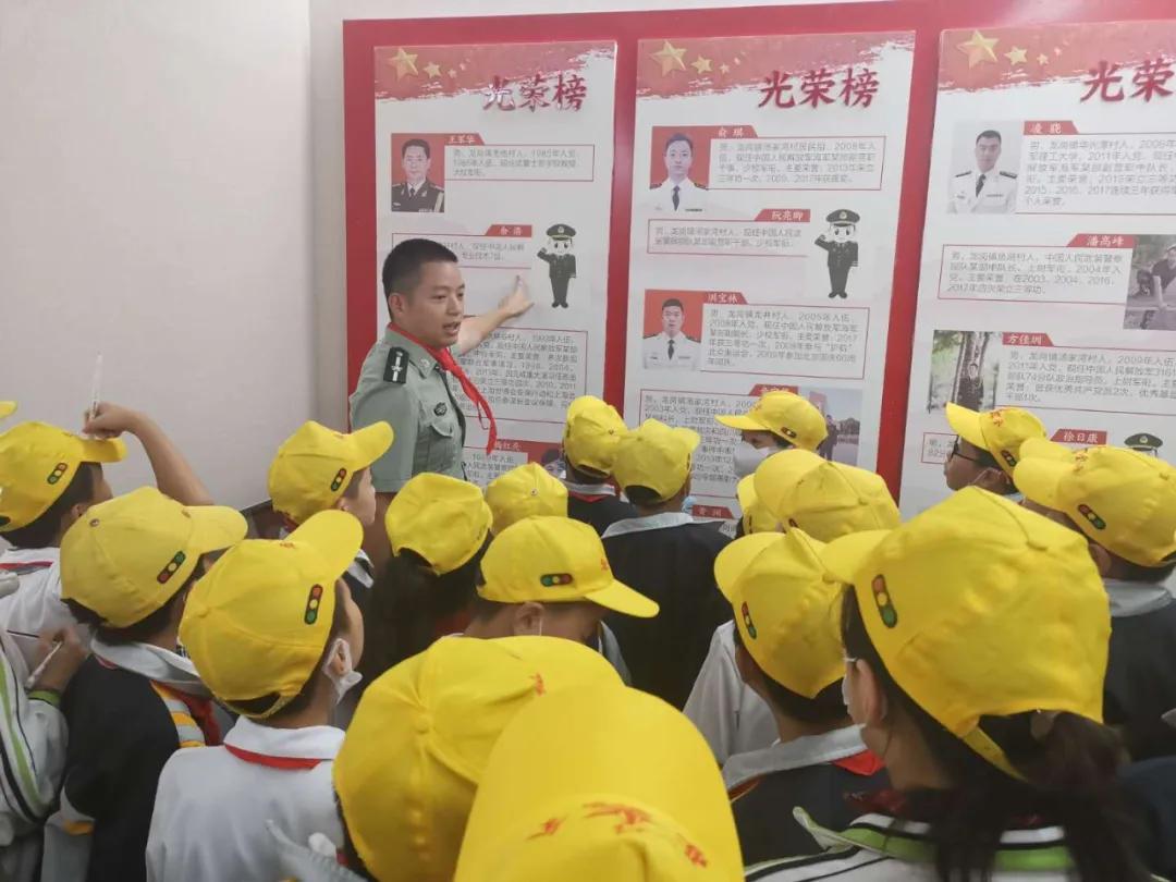 国防教育是幼儿的必修课,国防教育进校园童心共筑中国梦