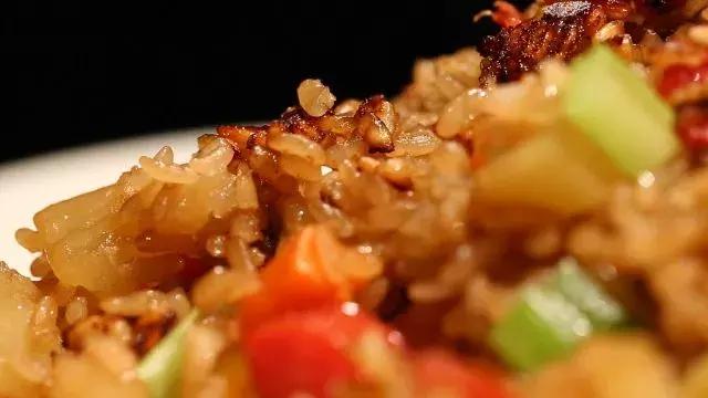 香米炒饭如何粒粒分明,教你一招简单好吃的炒饭