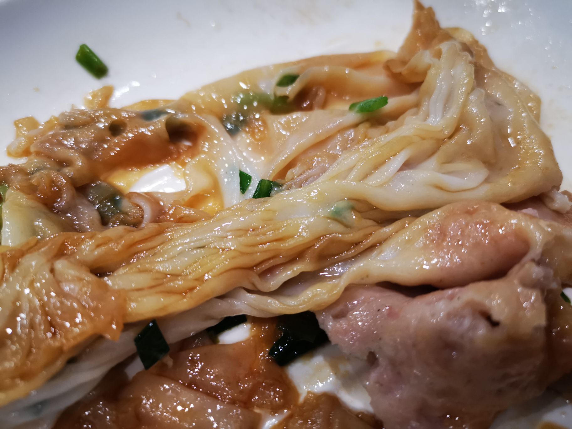 光塔路这家近三十年老面馆，吃到了越秀街坊最爱的牛三星和牛腩面