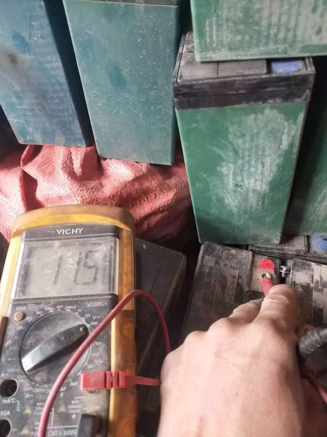 电动车电池不放电了怎么激活,电动车电池饿死了专业的激活方法