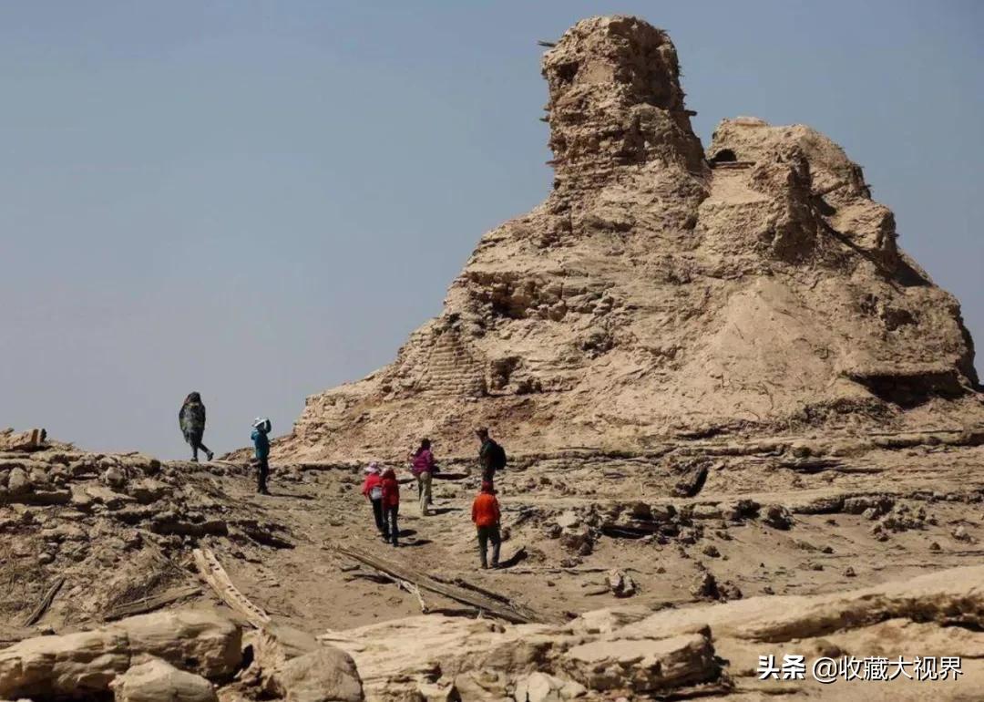 陕西男子挖到夜明珠如今成了路灯,陕西男子在罗布泊挖到六吨夜明珠