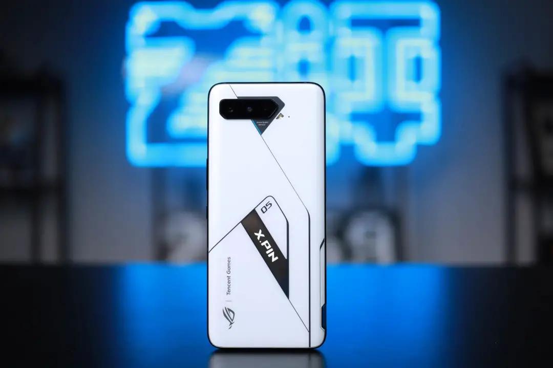 游戏手机该不该买,红魔黑鲨rog哪个值得入手