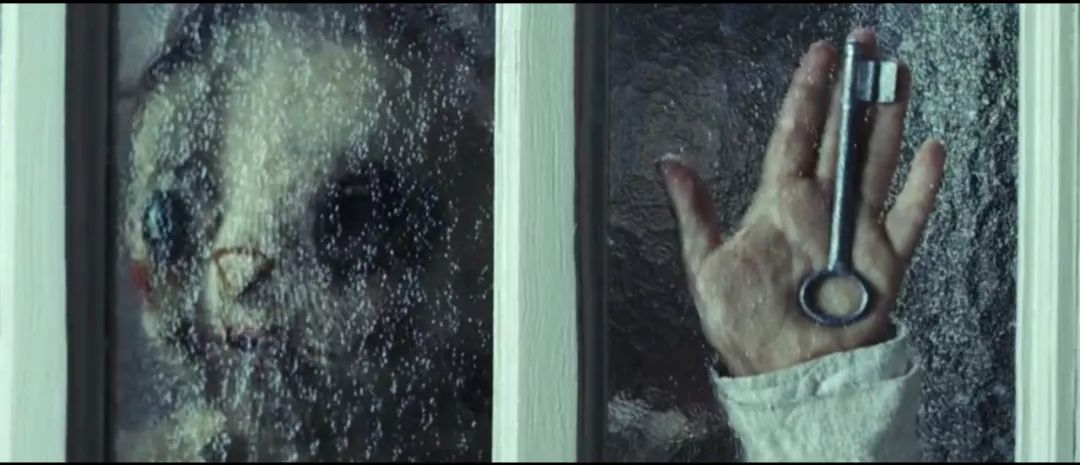 为了儿子放弃自己一生视频,一部非常感人的恐怖片