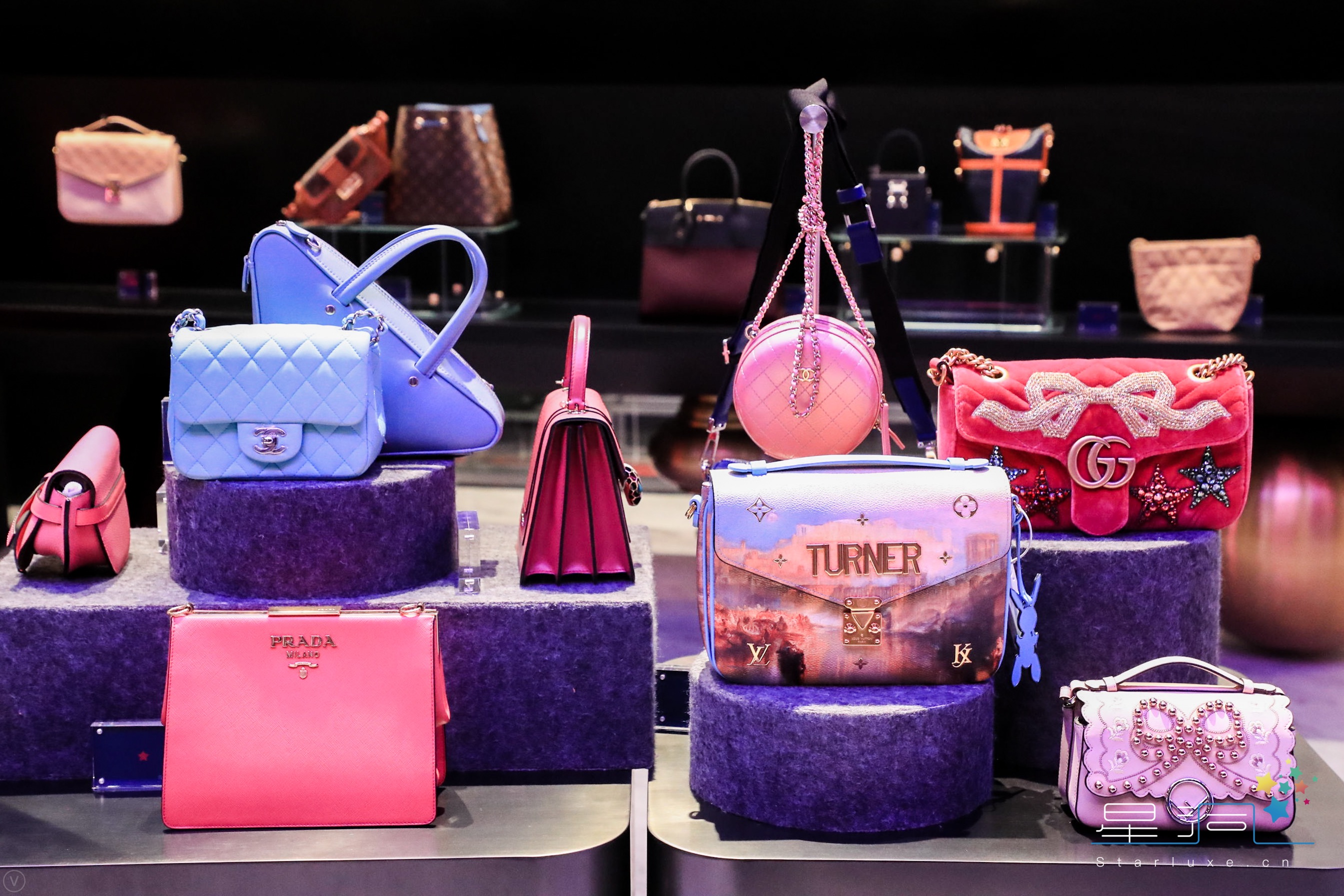 章子怡投资的“星洞”奢侈品服务旗舰店入驻上海陆家嘴中心|全球首家会员制奢侈品服务平台