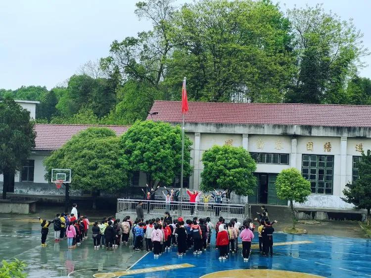 长沙砂子塘第二小学,湖南省长沙市雨花区砂子塘小学