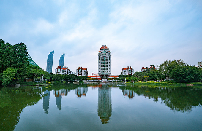 怎么进去厦门鼓浪屿,如何进厦大参观