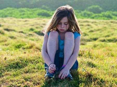 你嫌性教育太早，坏人可不会嫌你孩子太小