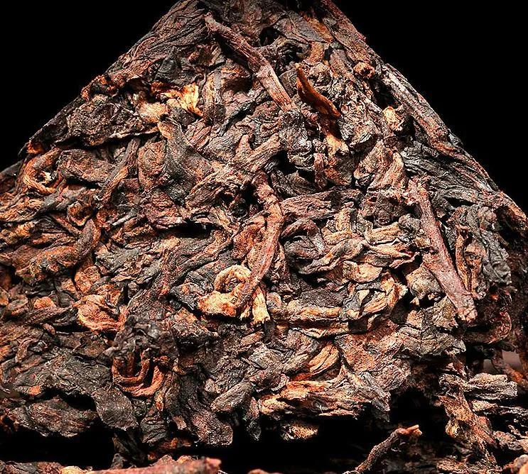 好茶测评|岁月雕刻的冰岛熟砖，喝它简单又舒适