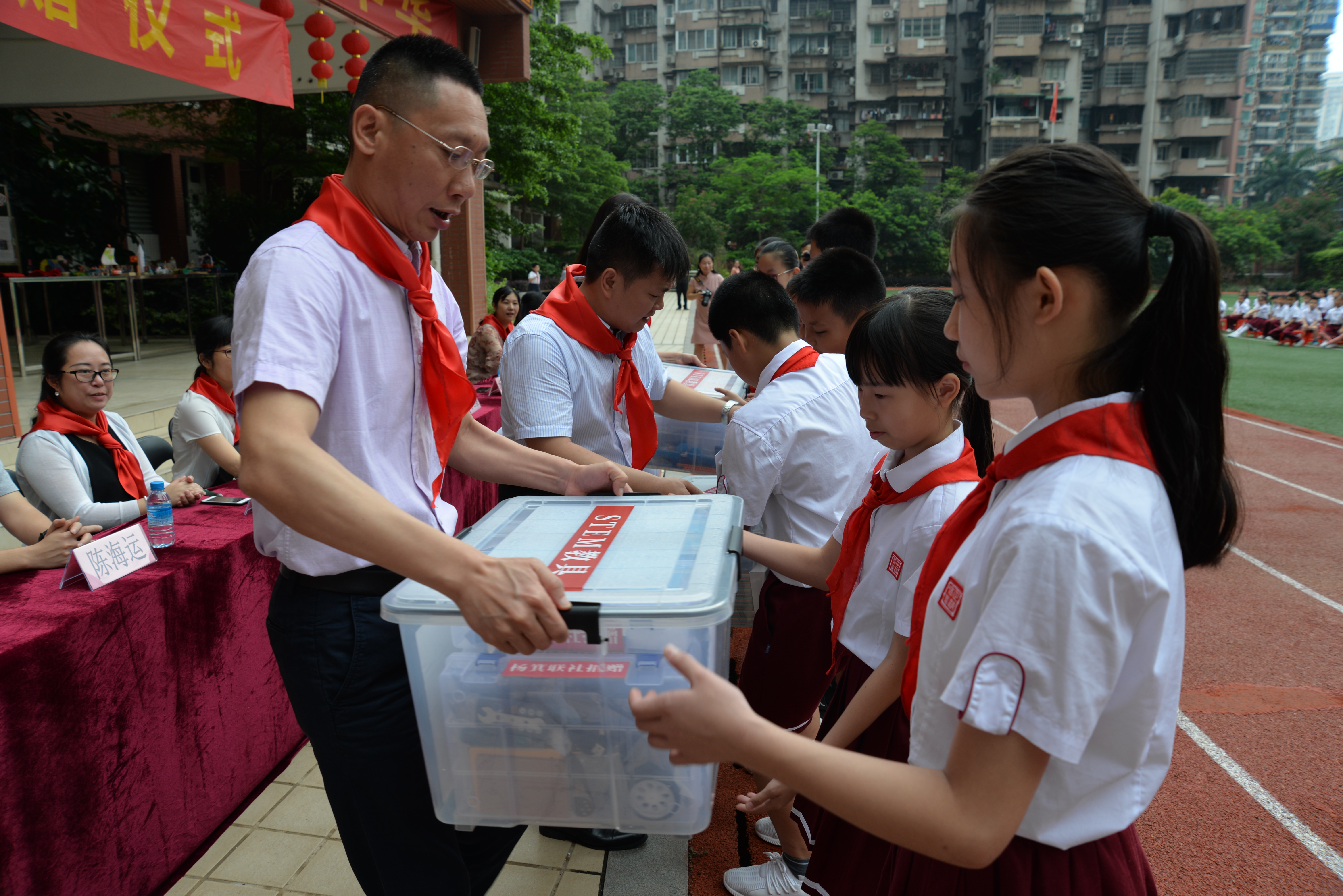 缇庡湪闈掓槬骞村崕,缇庡湪闈掓槬骞村皯