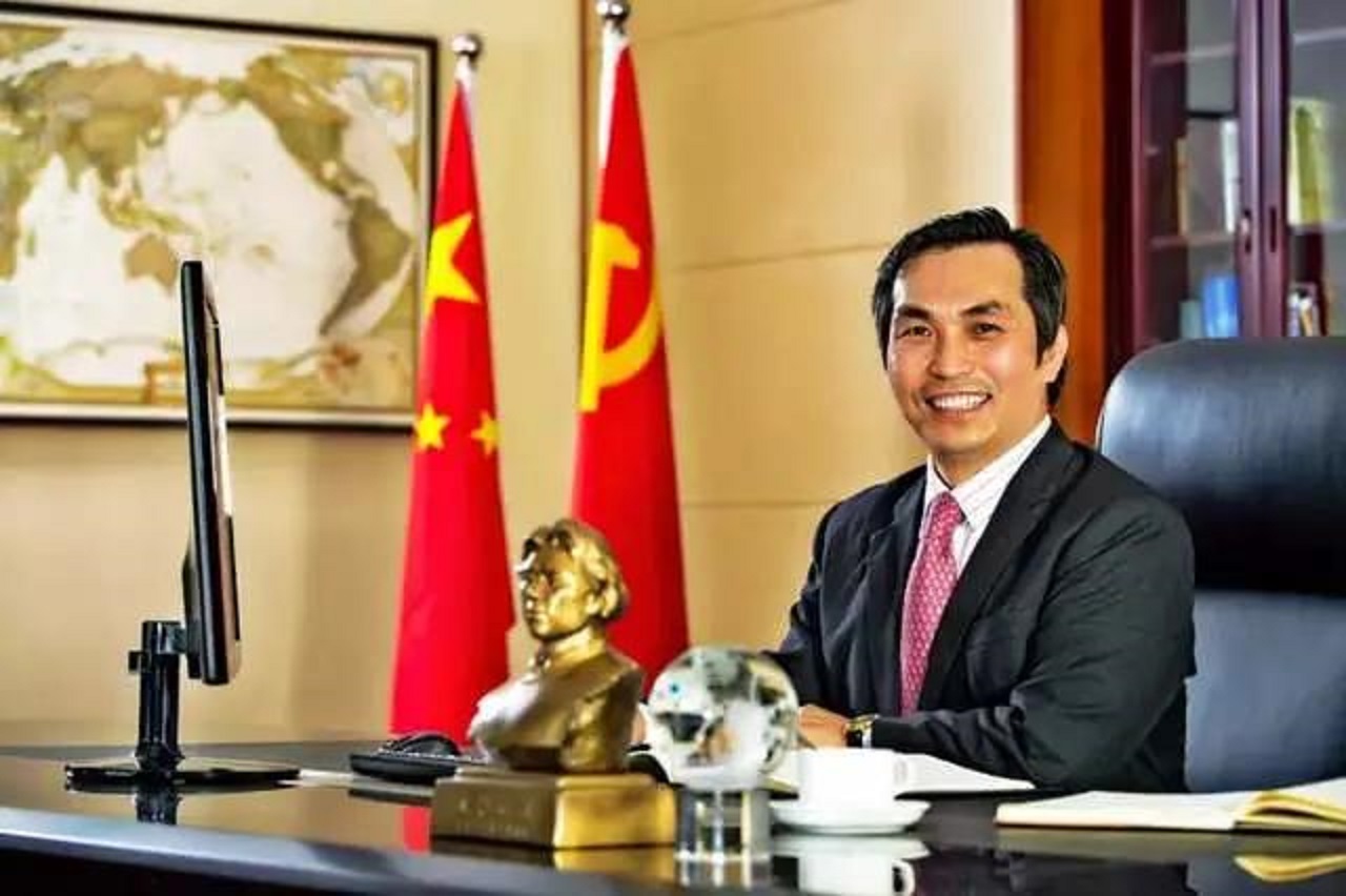 厦门市杀出3匹“大黑马”：一人实控189.20亿帝国，一位高中学历