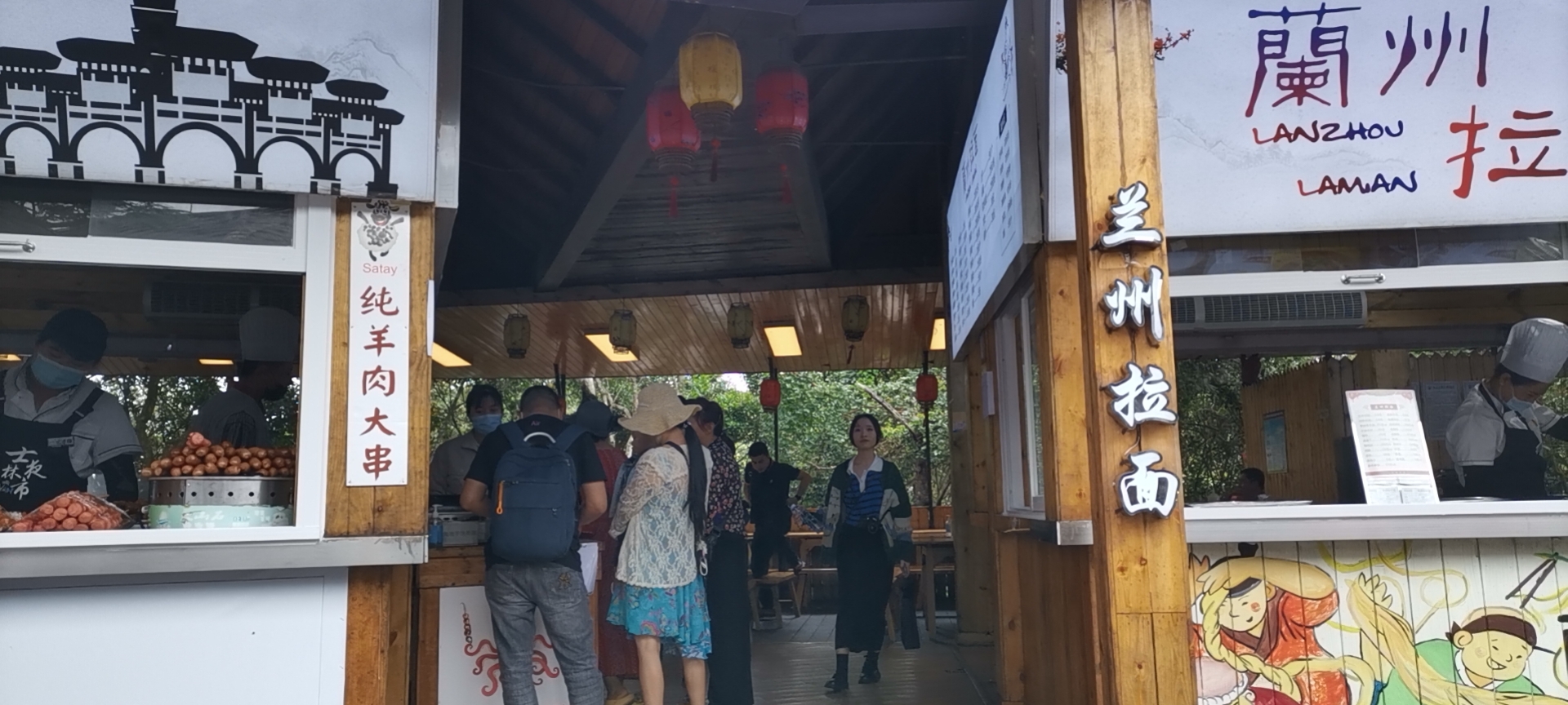 去了海南三亚,去完三亚热带森林公园可以逛哪里