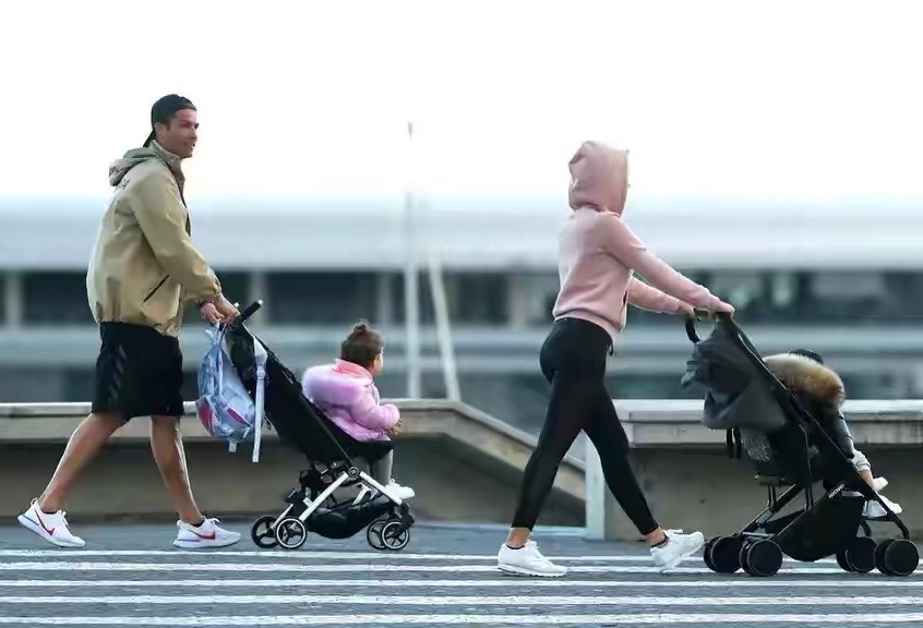 c罗宅家的日常,c罗宅家