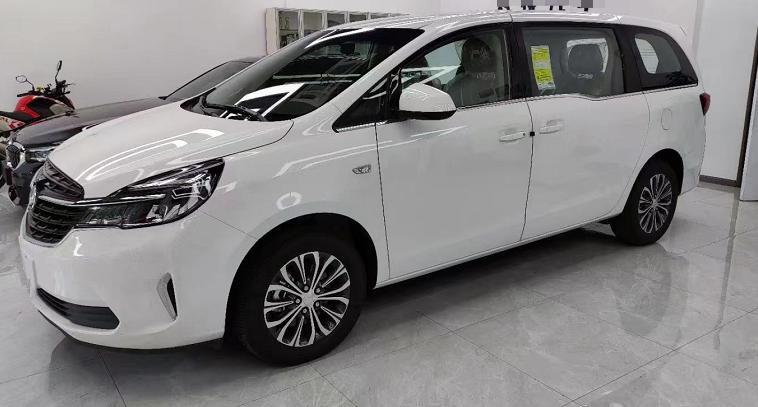 体验别克gl8es陆尊,体验丐版gl8