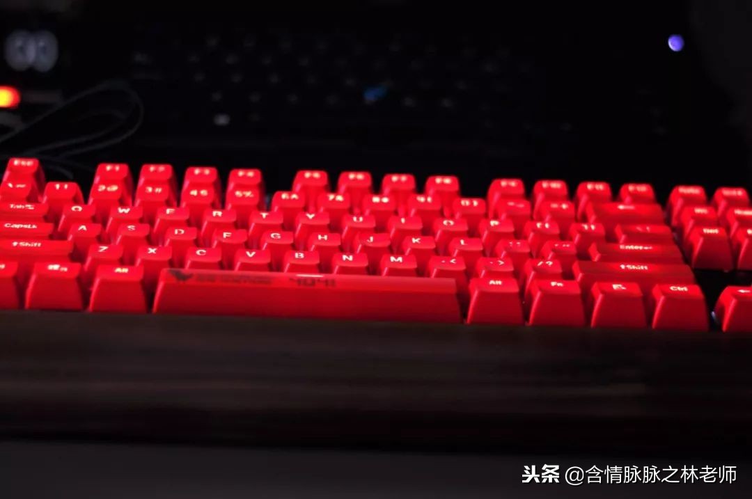 红轴正刻机械键盘,悦米红轴机械键盘