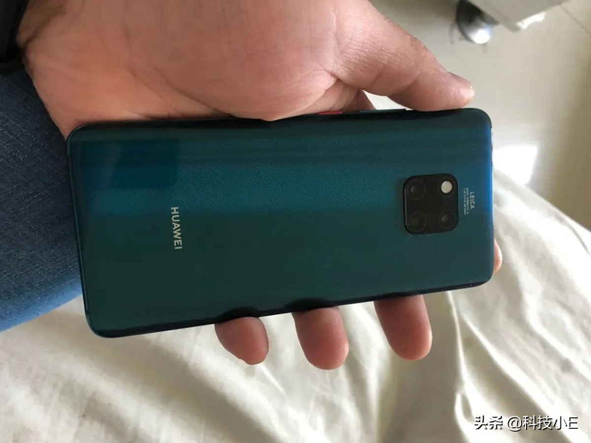 顶级华为清仓，2K曲面屏+无线充电+iP68防水，从5999跌至3499元