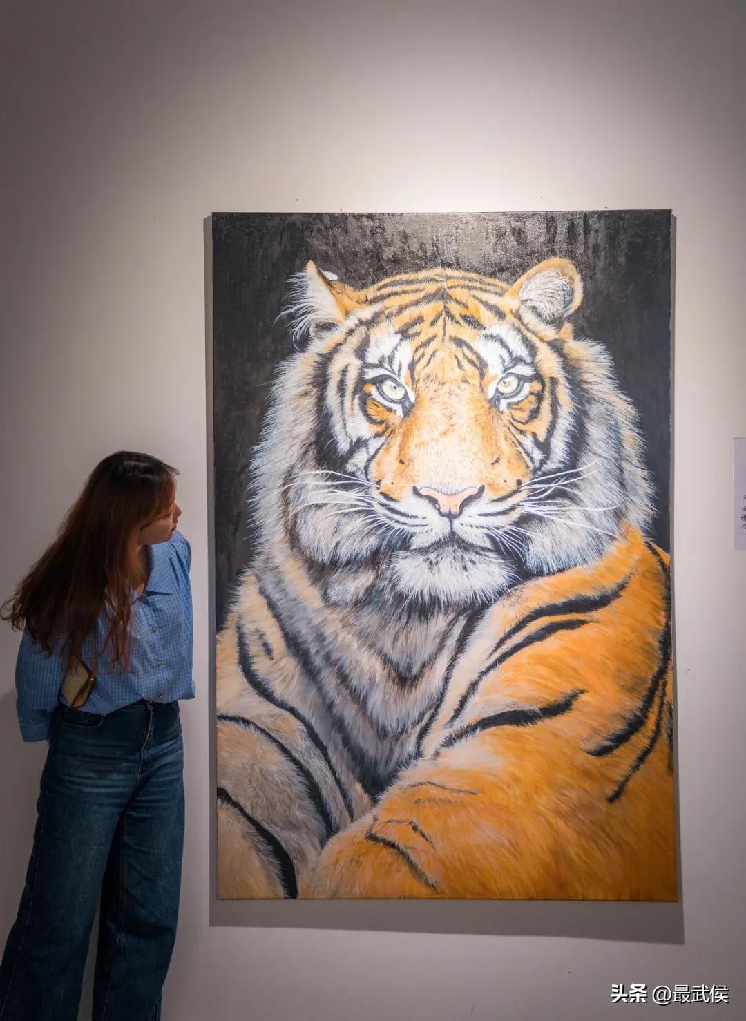 超便宜！成都铁轨下的花市5元买回一个春天！