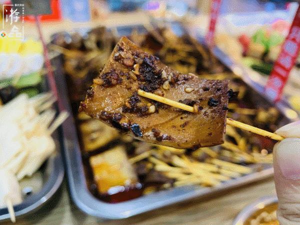 成都必吃本地人推荐小吃,成都必吃特色美食推荐