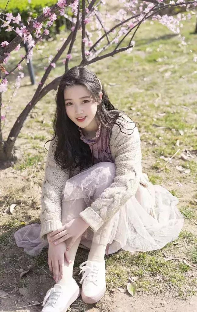 如何给女朋友拍照技术教学,怎么给女朋友拍照动作