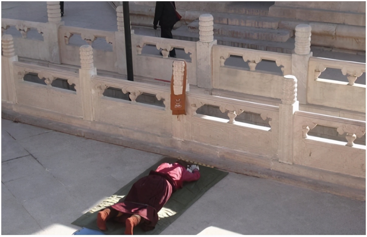 北京八大处公园旅游攻略,北京八大处公园庙会